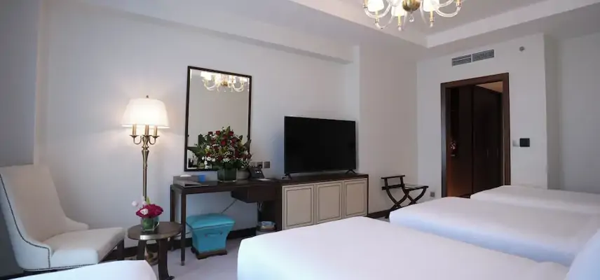 Peninsula Worth Hotel image